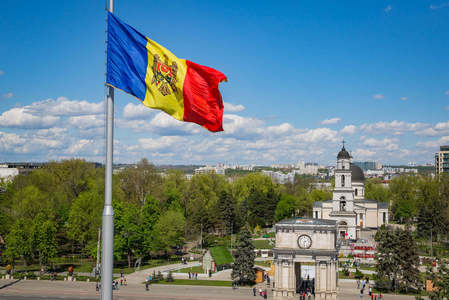Reguli mai stricte pentru obţinerea cetăţeniei Republicii Moldova. Proiectul de lege votat în lectură finală 
