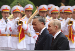 Putin ”nu îndepărtează”, în Vietnam, posibilitatea de a furniza armament Coreei de Nord şi ameninţă Coreea de Sud să nu trimită armament Ucrainei, care ar fi o ”greşeală foarte gravă”