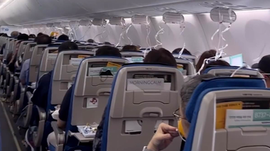 Mai mulţi răniţi după ce un Boeing 737 Max al Korean Air ”cade” de la 8.000 de metri altitudine, în urma unei probleme de presurizare