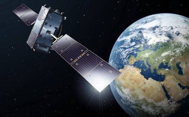 Un satelit rusesc s-a făcut bucăţi în spaţiu, astronauţii de pe staţia spaţială orbitală fiind nevoiţi să se pună la adăpost