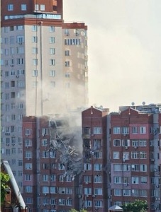 Mai multe victime în urma unui atac rusesc care a vizat un bloc de apartamente din Dnipro. Printre răniţi se numără şi un copil de şapte luni