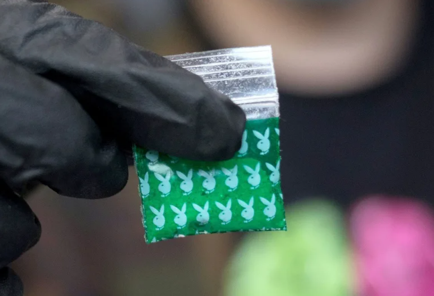 Droguri de sinteză provenind din China şi destinate Olandei, în valoare de 630 de milioane de euro, confiscate în Italia