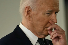 Biden se bate să-şi menţină candidatura în viaţă