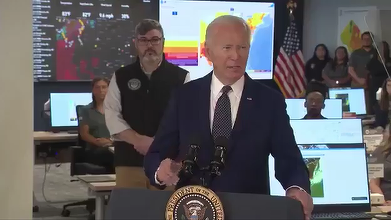 Biden face o gafă şi citeşte de pe prompter o instrucţiune care îi era destinată, ”spune din nou”, într-un discurs la Washington
