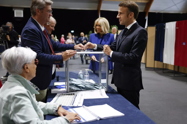 Macron votează la Touquet în turul doi al alegerilor legislative franceze