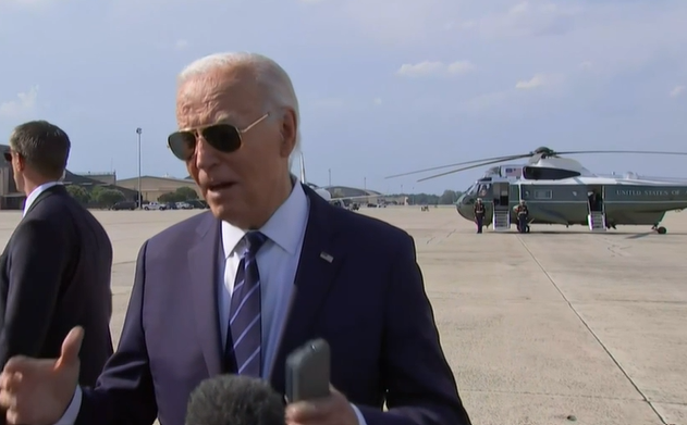 Biden îl numeşte pe Vance o "clonă" a lui Trump
