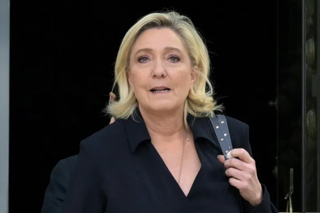 Marine Le Pen afirmă că razia de la Vel d'Hiv a fost ordonată de către ”autorităţile franceze” şi îşi schimbă o veche poziţie controversată