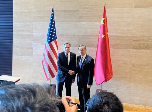 Blinken s-a întâlnit cu omologul chinez şi i-a făcut unele reproşuri, care n-au rămas fără replică. În disputa prilejuită de o reuniune ASEAN intervine şi Lavrov