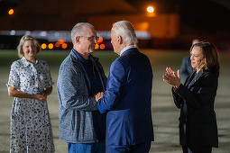 Evan Gershkovich, Paul Whelan şi Alsu Kurmasheva, deţinuţii americani eliberaţi de Rusia, au ajuns în Statele Unite. Preşedintele Joe Biden şi vicepreşedinta Kamala Harris i-au întâmpinat la aeroport - VIDEO, FOTO