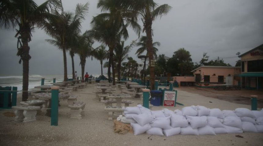 Stare de urgenţă şi ordine de evacuare în Florida înaintea furtunii tropicale Debby 