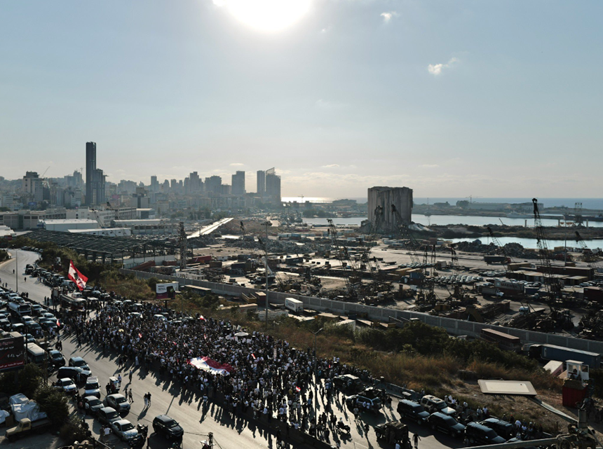 Manifestaţie în portul Beirut, la patru ani de la explozie, pe fondul unor temeri cu privire la izbucnirea unui război