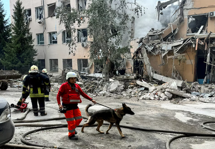 Cel puţin cinci răniţi la Harkov într-un atac rus cu rachetă de tip Iskander. Maşini şi clădiri avariate