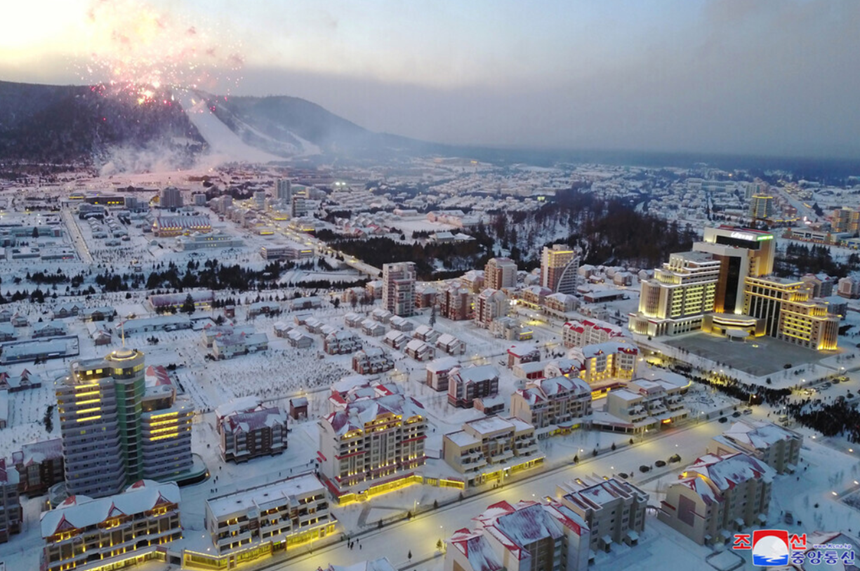 Coreea de Nord urmează să primească turişti străini începând din decembrie