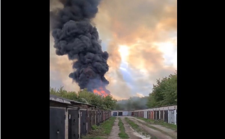 Explozie la o uzină petrochimică din Rusia: trei răniţi