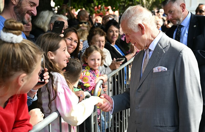 Charles al III-lea s-a întâlnit cu supravieţuitorii atacului din Southport - VIDEO, FOTO