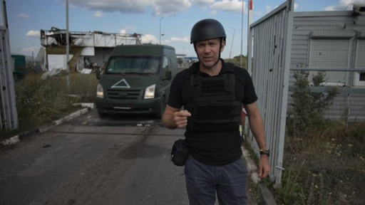 FSB deschide o anchetă penală împotriva unui jurnalist de la CNN şi a două jurnaliste ucrainene care au realizat reportaje în Kursk, cu privire la trecrea ”ilegală” a frontierei. Doi jurnalişti de la RAI, Stefania Battistini şi Simone Traini, în aceeaşi situaţie