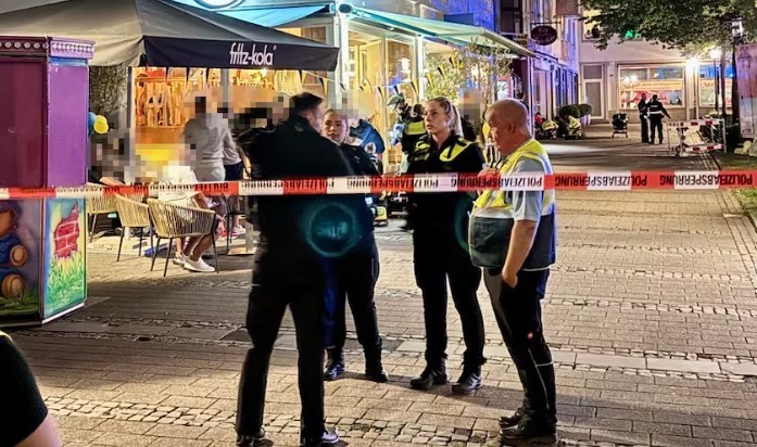 UPDATE - Trei persoane au fost înjunghiate mortal şi patru au fost grav rănite la un festival în oraşul german Solingen