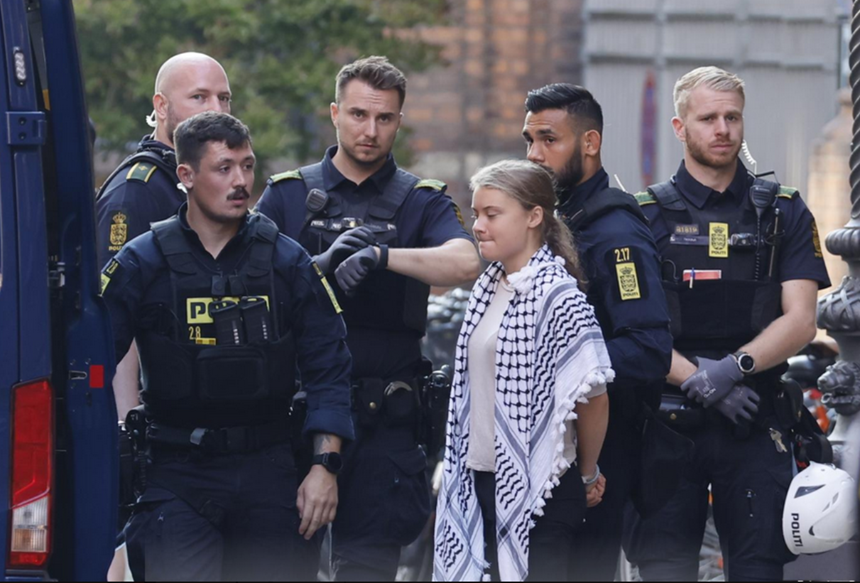 Greta Thunberg, arestată în Danemarca la o acţiune de ocupare a Universităţii Copenhaga, căreia-i cerea împreună cu un grup de studenţi să-şi întrerupă cooperarea cu Israelul