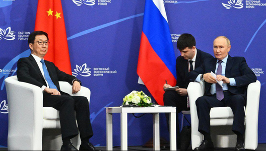 Putin anunţă la Vladivostok, împreună cu vicepreşedintele chinez Han Zheng, că-l aşteaptă pe Xi în octombrie la summitul BRICS de la Kazan