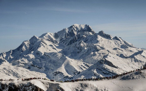 Patru alpinişti din Italia şi Coreea de Sud, găsiţi morţi pe Mont Blanc