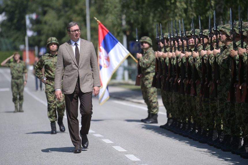 Serbia reintroduce serviciul militar obligatoriu