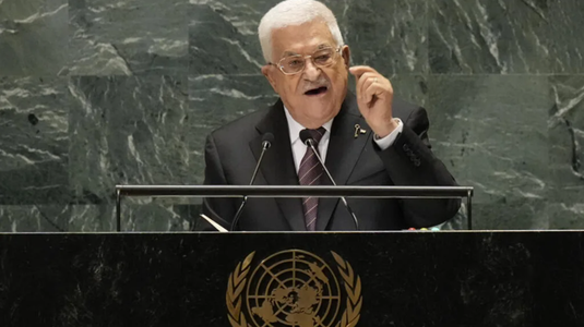 Mahmoud Abbas acuză Israelul, la tribuna ONU, de ”genocid” în Fâşia Gaza. ”Nu mai trimiteţi arme Israelului!” El anunţă că vrea ca guvernul său să guverneze în enclavă după război. Acuză SUA că au folosit dreptul de veto pentru a nu opri războiul. 