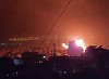 Cel puţin două atacuri israeliene au vizat suburbiile sudice ale Beirutului. Trei rachete trase din Liban au aterizat în Israel
