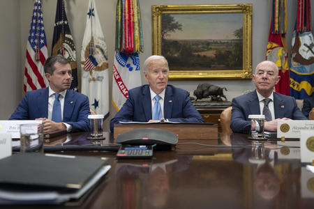 Cu o lună înainte de alegerile prezidenţiale, Biden se teme că Trump nu va recunoaşte rezultatul „în mod paşnic”