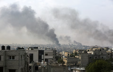 Gaza - Hamas acuză Israelul de moartea unui cameraman de la unul dintre canalele sale