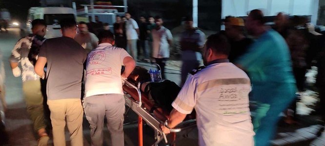 Gaza: Cel puţin 15 persoane au murit în urma unui bombardament israelian asupra unei şcoli. În clădire se adăposteau palestinieni strămutaţi