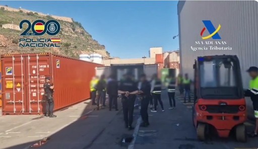 Poliţia spaniolă anunţă că a confiscat substanţe chimice destinate Rusiei, inclusiv posibil material pentru armament