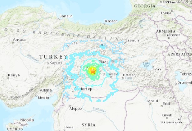 Un cutremur cu magnitudinea de 5,9 produs la mică adâncime a zguduit estul Turciei