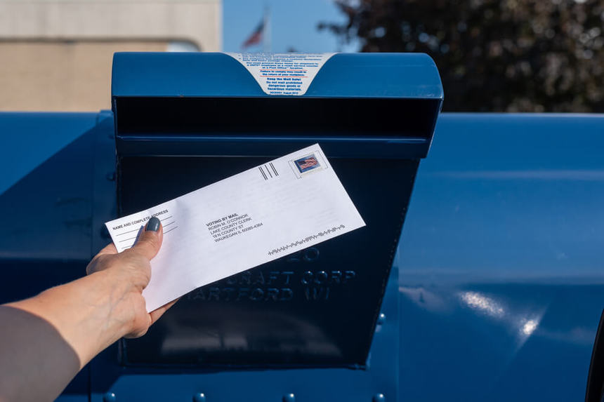 ALEGERI PREZIDENŢIALE ŞI REFERENDUM ÎN MOLOVA. Câţi alegători au votat prin corespondenţă şi câţi au renunţat