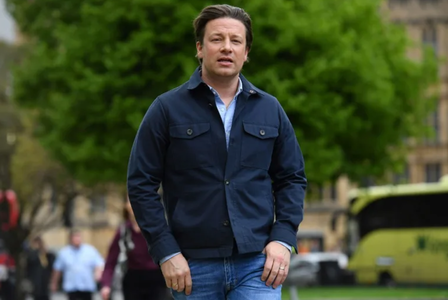 Escroci fură 22 de tone de brânză cheddar de lux în valoare de 360.000 de euro unui comerciant londonez. Jamie Oliver cere ajutor pe Instagram şi denunţă un ”jaf insolent de proporţii şocante”