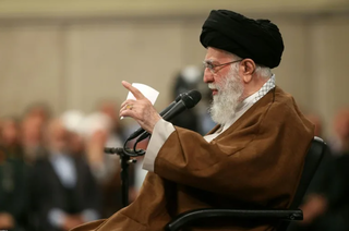 X suspendă un nou cont în ebraică al liderului suprem iranian, ayatollahul Ali Khamenei