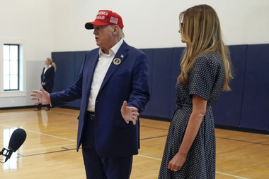 ALEGERI ÎN SUA - Trump anunţă că-şi va recunoaşte înfrângerea dacă ”alegerile sunt corecte” şi agită spectrul fraudelor electorale/ Harris ţinteşte grupuri de alegători-cheie în interviuri de ultim moment la radio