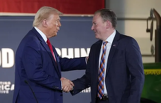 Trump îşi numeşte un apropiat, pe Lee Zeldin, la Agenţia americană de Protecţia Mediului, pentru a stimula economia şi consolida dominaţia energetică a SUA. EPA poate să contribuie la ”eliberarea prosperităţii economice”