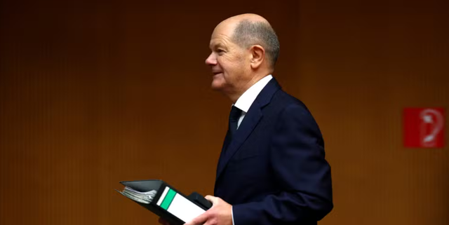 Scholz îl îndeamnă pe Putin, la telefon, ”să se pregătească de negocieri cu Ucraina”