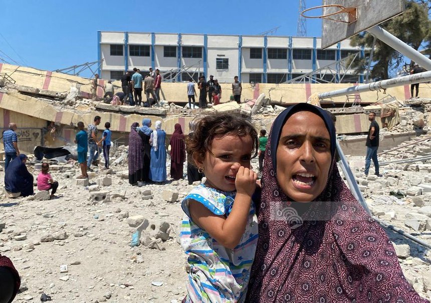 Aproape 100 de camioane cu ajutoare alimentare din Gaza au fost jefuite prin violenţă, potrivit agenţiei ONU
