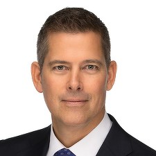 Trump îl alege pe fostul deputat Sean Duffy pentru funcţia de ministru al transporturilor
