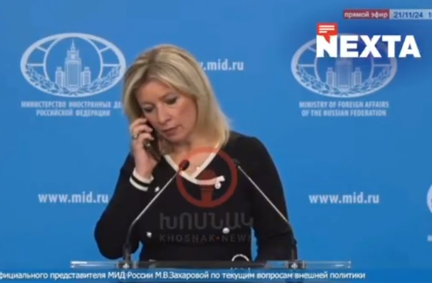 Purtătoarea de cuvânt a MAE rus a primit un telefon ciudat în timpul conferinţei de presă şi i s-a spus să nu comenteze lansarea unei rachete ICBM - VIDEO