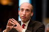 Preşedintele jandarmului american al pieţelor (SEC), Gary Gensler, în vizorul lui Trump din cauza bitcoin, demisionează. Anunţul SEC dă o lovitură de bici cursului bitcoin care atinge 98.473,64 dolari unitatea