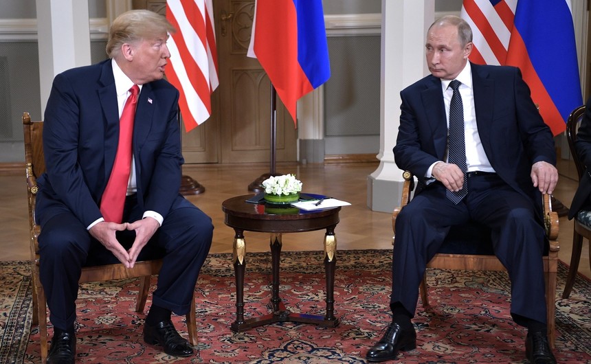 Vladimir Putin îl consideră pe Donald Trump „inteligent” şi capabil să găsească soluţii