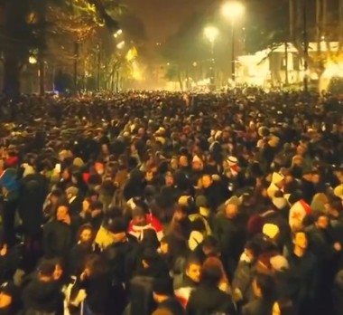 Georgia - A treia seară consecutivă de manifestaţii în favoarea aderării la Uniunea Europeană