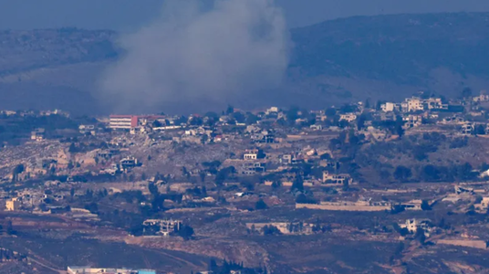 Israelul desfăşoară atacuri vizând ţinte teroriste între Liban şi Platoul Golan sirian anexat, după ce Hezbollahul atacă o poziţie militară israeliană, în pofida armistiţiului. SUA dau asigurări că ”armistiţiul ţine”