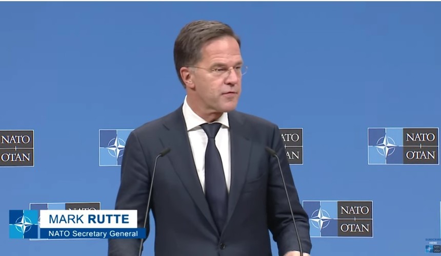 Mark Rutte, întrebat despre riscul ca România să aibă un preşedinte anti-NATO: „Aceasta este o alianţă democratică. Punctul forte este că, datorită democraţiei, obţinem rezultate mai bune şi decizii mai bune în cele din urmă”