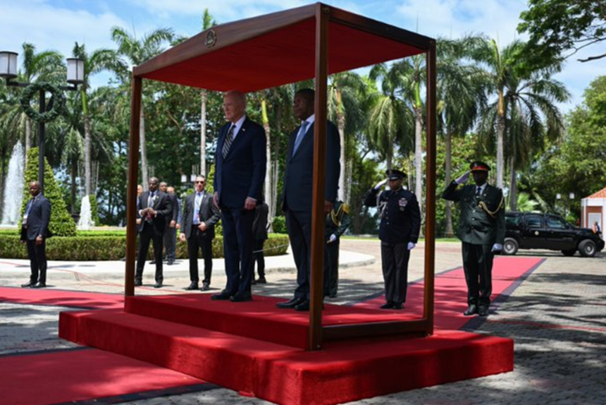 Biden anunţă în Angola un ajutor destinat victimelor secetei din Africa