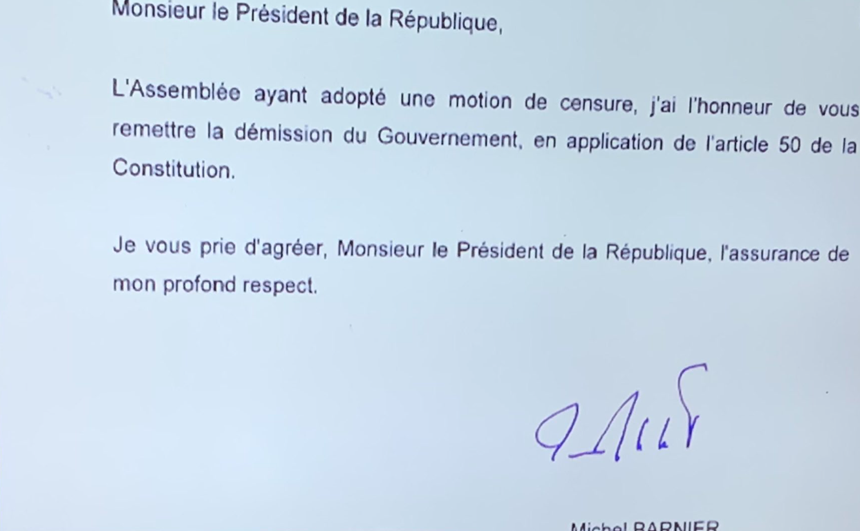 Presa franceză prezintă scrisoarea demisiei lui Barnier