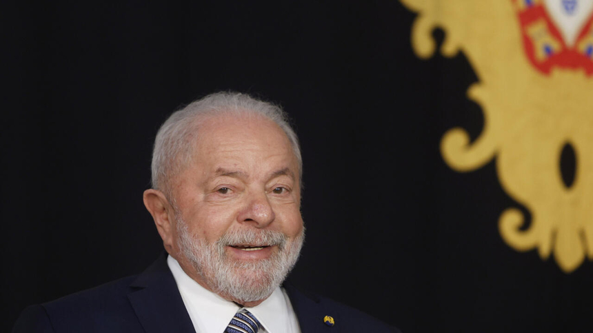 Preşedintele brazilian Lula va fi supus unei a doua operaţii pe creier