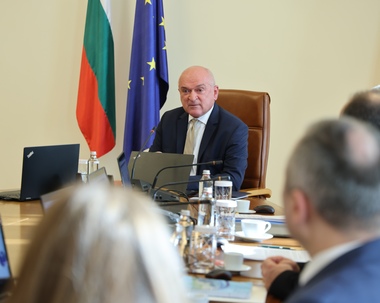 Controalele vor fi introduse la frontiera bulgaro-română timp de şase luni de la 1 ianuarie, anunţă guvernul de la Sofia. Bulgaria pune în aplicare o decizie luată împreună cu România, Austria şi Ungaria înainte de aderarea propriu-zisă la Schengen